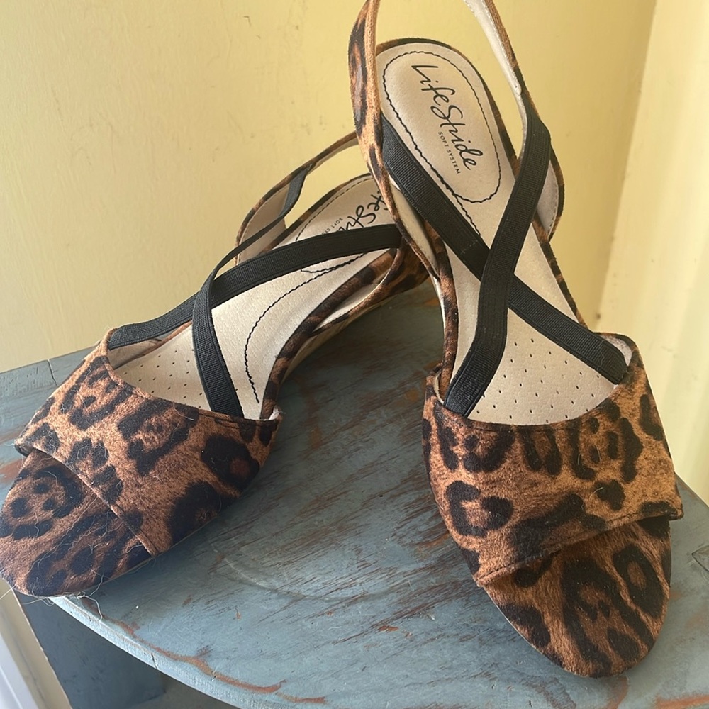 LifeStride Soft System New Leopard Print Sandal size 7